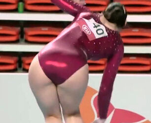 Gymnast wardrobe malfunction pictures